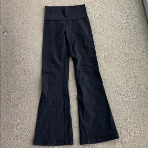 Lululemon Yoga Pants - Size 4